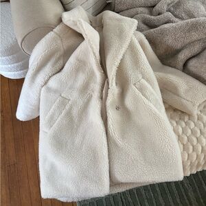 Abercrombie & Fitch Cream Teddy Coat